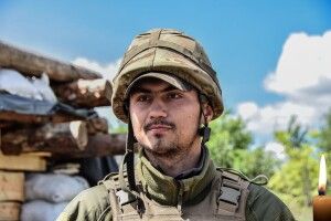 Журналіст, майданівець, волонтер, воїн: на фронті загинув син поетеси з Волині