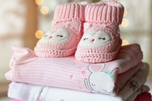 Рекомендації щодо вибору одягу малюка до року
