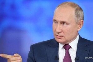 Путін заборонив зрівнювати роль СРСР і Німеччини у війні