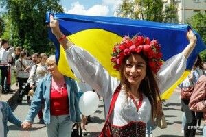 Сьогодні в Україні — День вишиванки