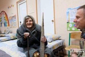 Померла 98-річна жінка, яка пішки вийшла з окупованого Очеретиного 