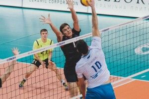 Волейбол: Городок перемагає на своєму паркеті та результати інших матчів І туру Суперліги (Таблиця)