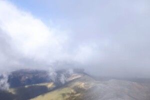 Зима вже в горах: у Карпатах – сніг і шість градусів морозу (Фото)