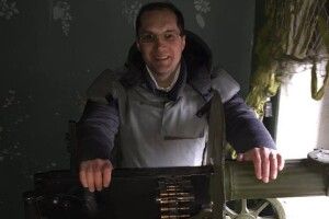Журналіст Бутусов шукає дітей чи близьких родичів нардепів, які воюють на передовій