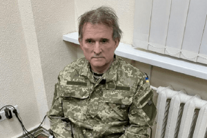 Подоляк розповів, чому путін не буде «рятувати» свого кума Медведчука