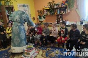 Поліцейський офіцер волинської громади попрацював Миколаєм (Фото)