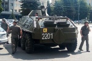Поліщук хоче знати, чи шукатимуть правоохоронці зброю в захисників Старого ринку у Луцьку