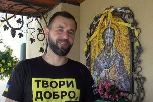 Вітражі, які дарують відчуття спокою: волинський художник розповів про клопітке мистецтво 