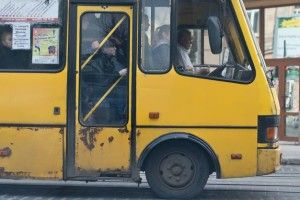 За результатами перевірки, третина автобусів та маршруток не мають права виїжджати на дорогу