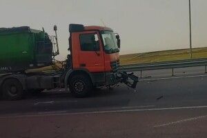На Рівненщині трапилась ДТП за участю вантажівки (Фото)