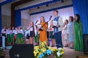 Ковельчани поклали квіти до пам’ятника Лесі Українки та декламували твори видатної землячки