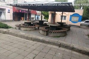 У Луцьку на центральній вулиці знесуть «непристойне» місце відпочинку (ФОТО)