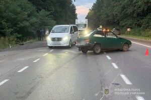 На Волині внаслідок ДТП потрапили до лікарні двоє чоловіків з одного автомобіля