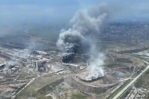 Завод «Азовсталь» у Маріуполі розбомблений та знищений практично повністю – «Азов»