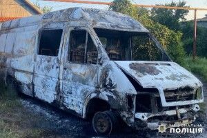 На Одещині підлітки палили машини ТЦК
