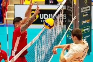 Волейбол: після двох турів Прометей та Подоляни мають по 5 перемог (Таблиця)