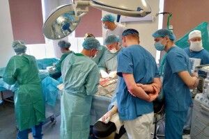 Донорська нирка запрацювала просто на операційному столі. Ковельські лікарі мають новий досвід