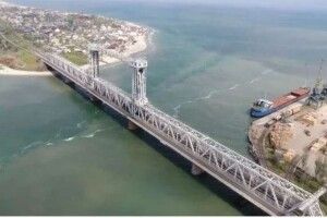 Ударом по мосту росія намагається відрізати частину Одещини, – голова ОВА