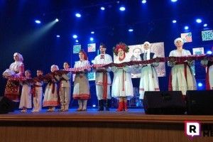 У Рівному показали костюми предків