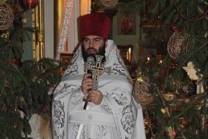 «Народ, що сидів у темряві, побачив світло велике, і тим, що перебувають у країні й тіні смерті,  світло засяяло»