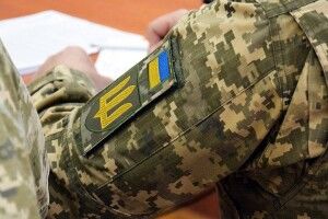 Дострокова пенсія та підвищені виплати: хто з військових має на них право