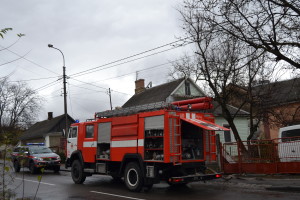 У Рівному горів будинок