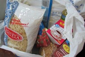 На Волині двійко 18-річних парубків винесли вночі із сільмагу продуктів на п'ять тисяч гривень