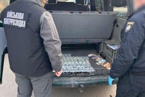 Волинська поліція затримала групу осіб, які організували незаконний «трансфер» потенційних призовників за кордон (Фото)