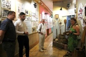 Щоб музей не страждав від крадіжок - встановили відеокамери