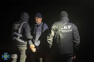 На Рівненщині викрили угрупування, яке відправляло чоловіків призивного віку за кордон