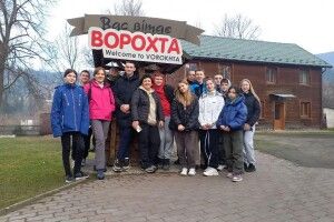 Юні туристи з Волині помандрували Карпатами і не тільки