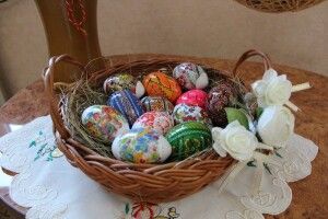Курчатка і кролики дарують великодній настрій маленьким пацієнтам лікарні на Волині (Фото)
