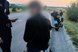 Шукала уся Європа, а знайшли під Луцьком: 15-річний підліток ганяв на викраденому байку