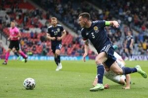 Волинський кролик-прогнозист вже знає, хто переможе у британському дербі (Відео, анонс)