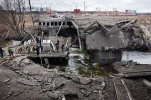 Міністр інфраструктури розповів де знайти кошти для швидкого відновлення України 