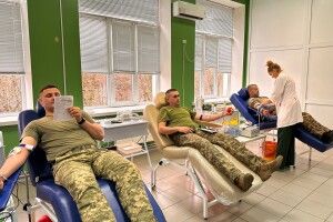 Прикордонники Волині поповнили банк крові для порятунку життів
