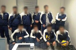 У Греції затримали 10 сирійців, що видавали себе за волейбольну команду з України