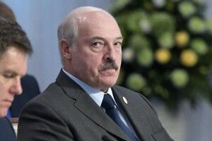 Лукашенко заговорив про військову загрозу: половину армії привели в бойову готовність