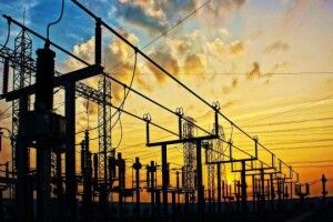 Нинішні обмеження постачання електрики можуть тривати до серпня 