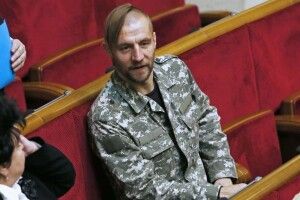Екснардеп Михайло Гаврилюк працює ... таксистом у Києві