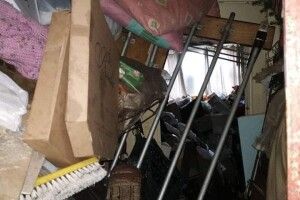 У Луцьку виявили квартиру, забиту сміттям (фото)