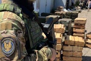 У Харкові викрили масштабний схрон зброї, який ворог ховав для диверсійних груп