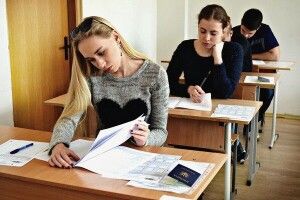 ЗНО з українськї мови не склали понад 7% абітурієнтів, а з історії України – 18%
