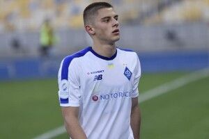Італійський «Мілан» цікавиться захисником київського «Динамо» Віталієм Миколенком