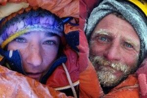 Врятовано одну з двох альпіністів, які застрягли на висоті 7 тисяч метрів