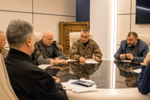 Петро Порошенко проводить воєнний кабінет