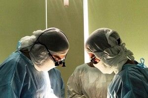 Маленьких волинян прооперував  американський нейрохірург