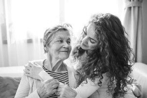 Як допомогти літнім людям впоратися із тривожністю
