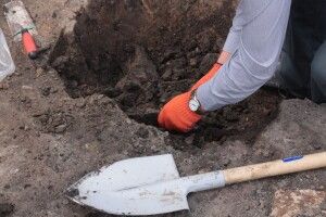 Рівнянин знайшов тіло німецького солдата із золотою обручкою, чим допоміг ЗСУ