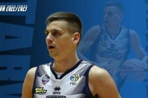 Два баскетболісти збірної України продовжать кар'єру у чемпіонаті Італії
